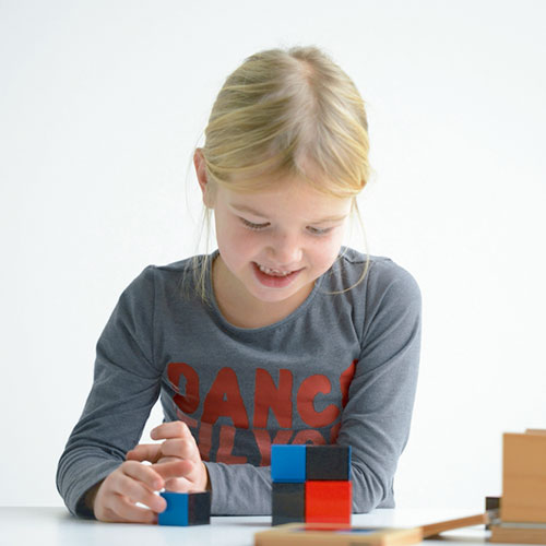 Cubo de binomio, material montessori, matemáticas, material escolar infantil.